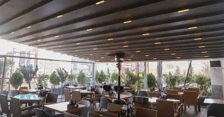 سقف متحرک رستوران دلچی